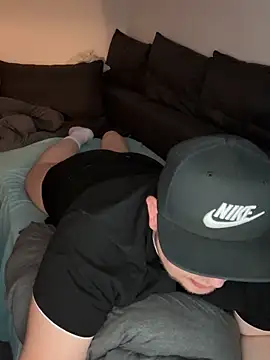 xXLustMolchXx online show from October 2025 04:37:01 PM