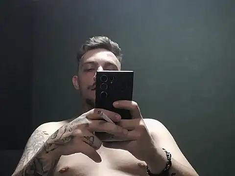 guesswhatbitch online show from October 2025 08:28:01 PM