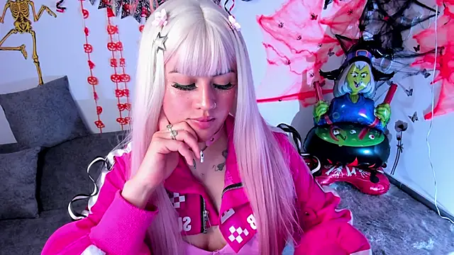 lilielou  online show from October 2025 09:27:01 PM