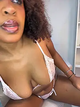 alessia moon1 online show from June 2026 01:25:02 PM