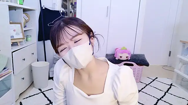 Snapshot of SatoYuri_jp chatting on October 2025 09:07:02 AM SatoYuri jp online show from October 2025 09:07:02 AM