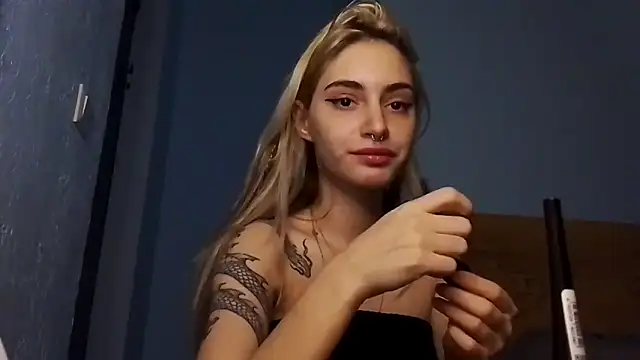 lesyawhite online show from November 2025 02:28:01 PM