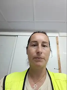 Snapshot of bichota85 chatting on July 2026 10:35:02 AM bichota85 online show from July 2026 10:35:02 AM