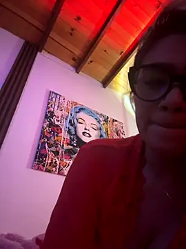 Agatha210 online show from October 2025 11:37:02 PM