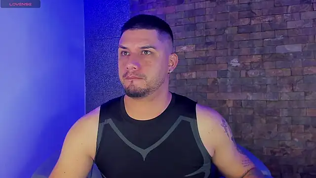 Jacob19  online show from October 2025 01:57:01 AM