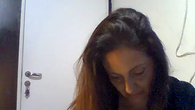 Snapshot of dulcefanny chatting on June 2026 01:25:02 AM dulcefanny online show from June 2026 01:25:02 AM