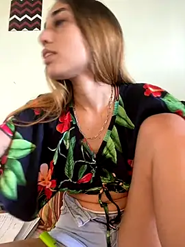 loirinhaaa online show from November 2025 05:46:02 PM