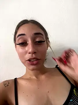 loirinhaaa online show from November 2025 03:36:01 PM