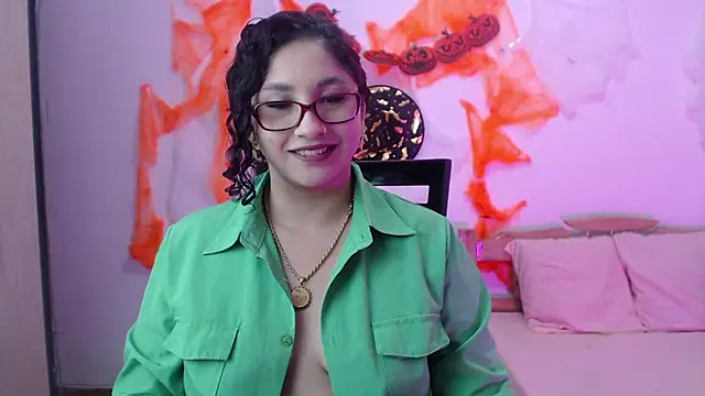 Gia Dior online show from October 2025 10:10:01 PM