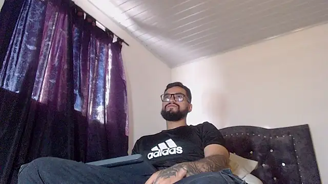 Chrys harris77 online show from March 2026 09:41:02 PM