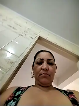 Lunita86 online show from November 2025 01:25:02 PM