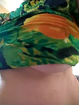 Lunita86 online show from April 2026 03:10:02 PM