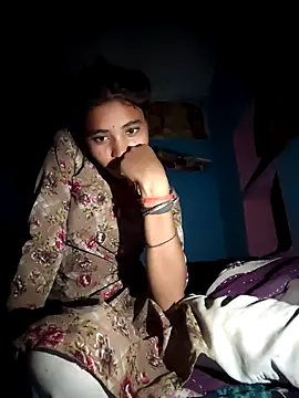 Snapshot of R_Roshni chatting on October 2025 03:56:02 PM R Roshni online show from October 2025 03:56:02 PM