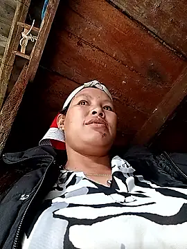 callistra online show from December 2025 05:57:01 AM