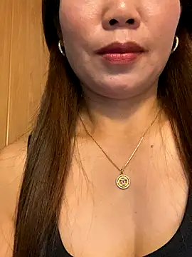 Milky-milk online show from October 2025 01:06:02 AM