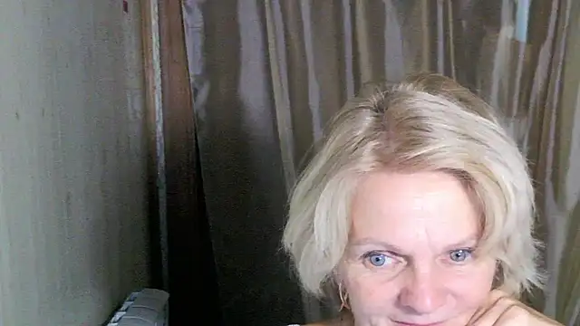 Snapshot of Zoe_Steell chatting on September 2025 02:55:02 PM Zoe Steell online show from September 2025 02:55:02 PM