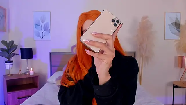 SofiaClarkson online show from December 2025 12:54:01 PM