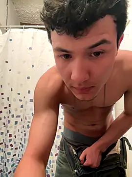 Snapshot of El_awo_ chatting on October 2025 04:13:02 AM El awo online show from October 2025 04:13:02 AM