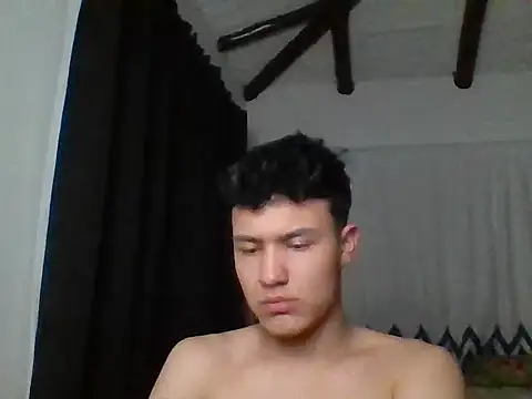 Snapshot of El_awo_ chatting on November 2025 03:30:02 AM El awo online show from November 2025 03:30:02 AM