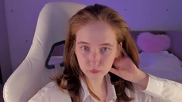 CrystalSoul  online show from October 2025 12:06:02 PM