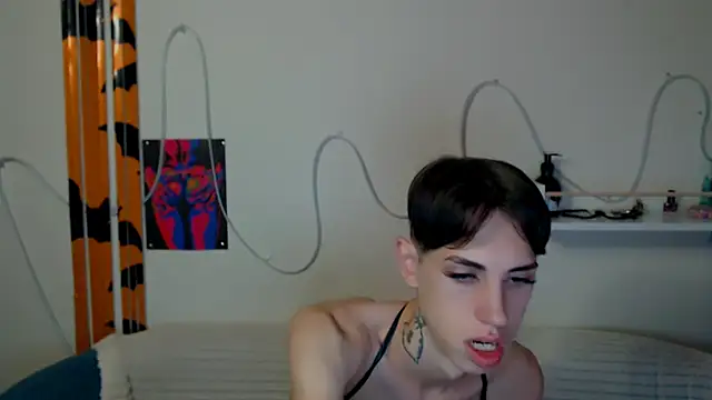 AlexNaughty14 online show from November 2025 01:29:02 PM