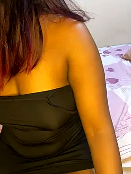 morjana2001 online show from September 2025 09:53:02 PM