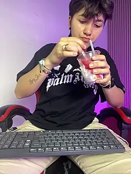 nicocoox online show from March 2026 07:19:01 PM