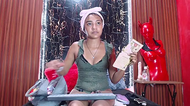 MadelinPaterson online show from January 2026 04:54:02 PM