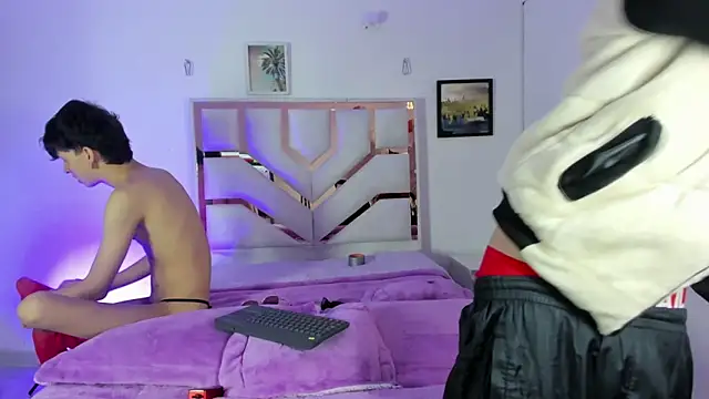 DemianSalvatore online show from February 2026 09:57:02 PM