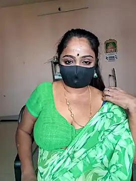 Snapshot of queendivya chatting on June 2026 04:30:02 AM queendivya online show from June 2026 04:30:02 AM