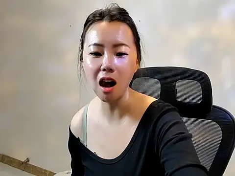Snapshot of sallycui chatting on September 2025 10:57:02 PM sallycui online show from September 2025 10:57:02 PM