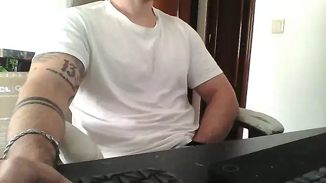 Snapshot of yourfantasy777 chatting on April 2026 03:27:02 PM yourfantasy777 online show from April 2026 03:27:02 PM