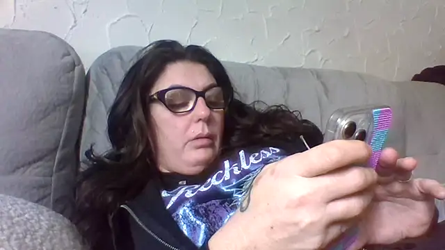 Snapshot of Rileyxxx69 chatting on January 2026 06:44:02 PM Rileyxxx69 online show from January 2026 06:44:02 PM