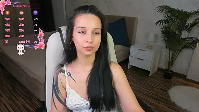 Snapshot of StarlitFairy chatting on October 2025 05:52:02 AM StarlitFairy online show from October 2025 05:52:02 AM