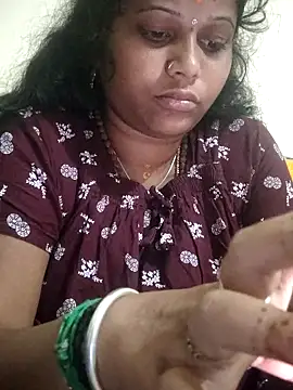 sweetqueen143 online show from November 2025 03:56:01 PM