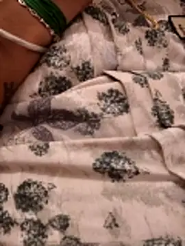 sweetqueen143 online show from February 2026 04:19:01 PM