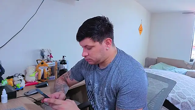 ryden 01 online show from December 2025 06:46:02 PM