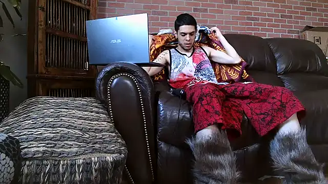 MiPiexevetro online show from May 2026 09:30:02 PM