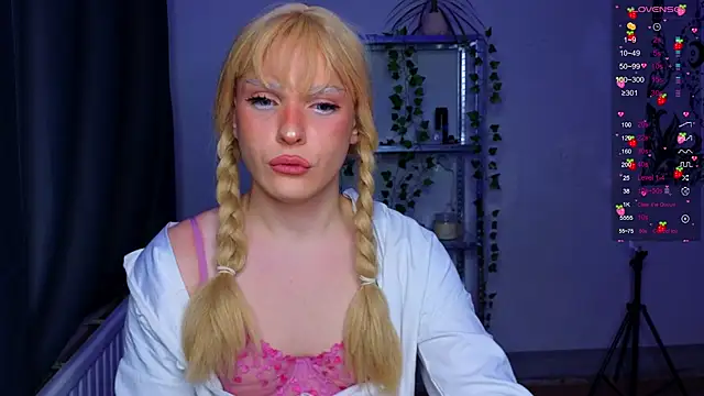 Snapshot of Michelle_Jacksonn chatting on October 2025 08:20:02 PM Michelle Jacksonn online show from October 2025 08:20:02 PM