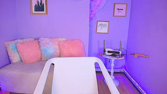 cat nasty online show from December 2025 04:11:01 PM