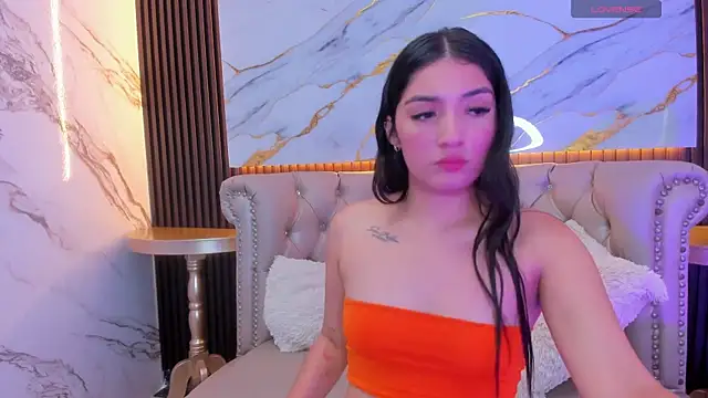 Snapshot of MIA_RUSSELL_ chatting on October 2025 07:56:02 PM MIA RUSSELL online show from October 2025 07:56:02 PM