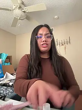 kiaradanielaxx online show from February 2026 08:57:02 PM