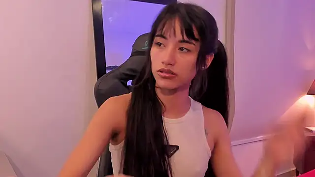 Rouse Monroe online show from November 2025 04:00:01 AM