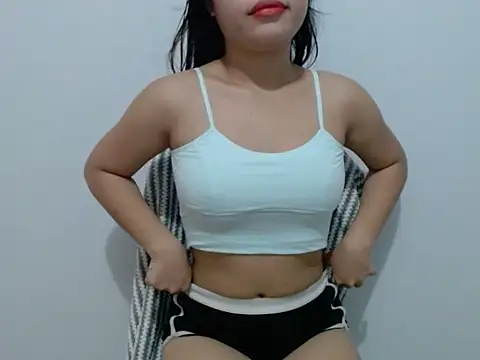 Snapshot of hotty_liana chatting on October 2025 06:58:02 AM hotty liana online show from October 2025 06:58:02 AM