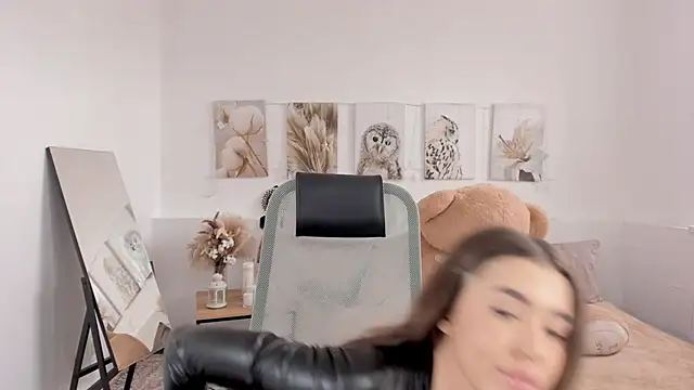 IndigoFae online show from April 2026 10:20:02 AM