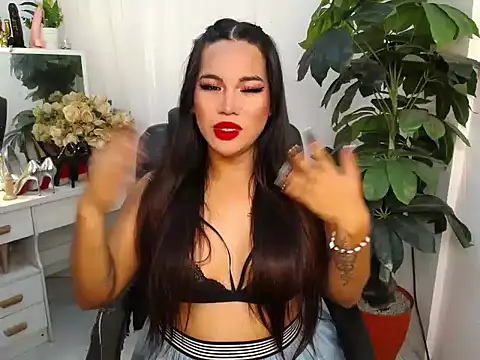 Snapshot of AngelitaDeputouch chatting on October 2025 09:40:01 AM AngelitaDeputouch online show from October 2025 09:40:01 AM