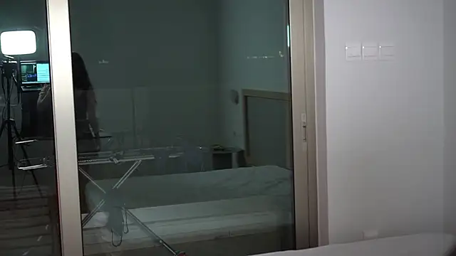 Peachxlush online show from November 2025 06:52:02 PM