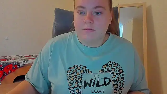 Snapshot of Liza-Mendez chatting on November 2025 06:34:01 AM Liza-Mendez online show from November 2025 06:34:01 AM