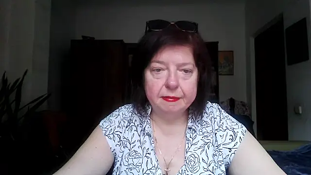 Snapshot of Violet_Pulse chatting on April 2026 08:39:01 AM Violet Pulse online show from April 2026 08:39:01 AM