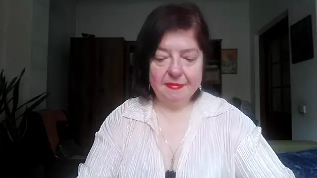 Snapshot of Violet_Pulse chatting on April 2026 08:57:01 AM Violet Pulse online show from April 2026 08:57:01 AM